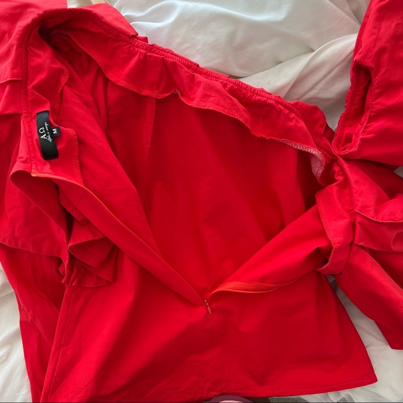 Get Dramatic Red Top - Picture 5 of 6